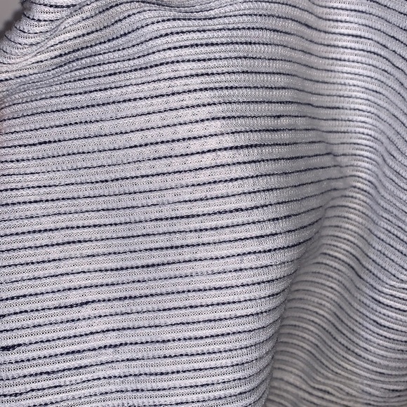 Jones New York casual textured top NWT - Picture 6 of 6